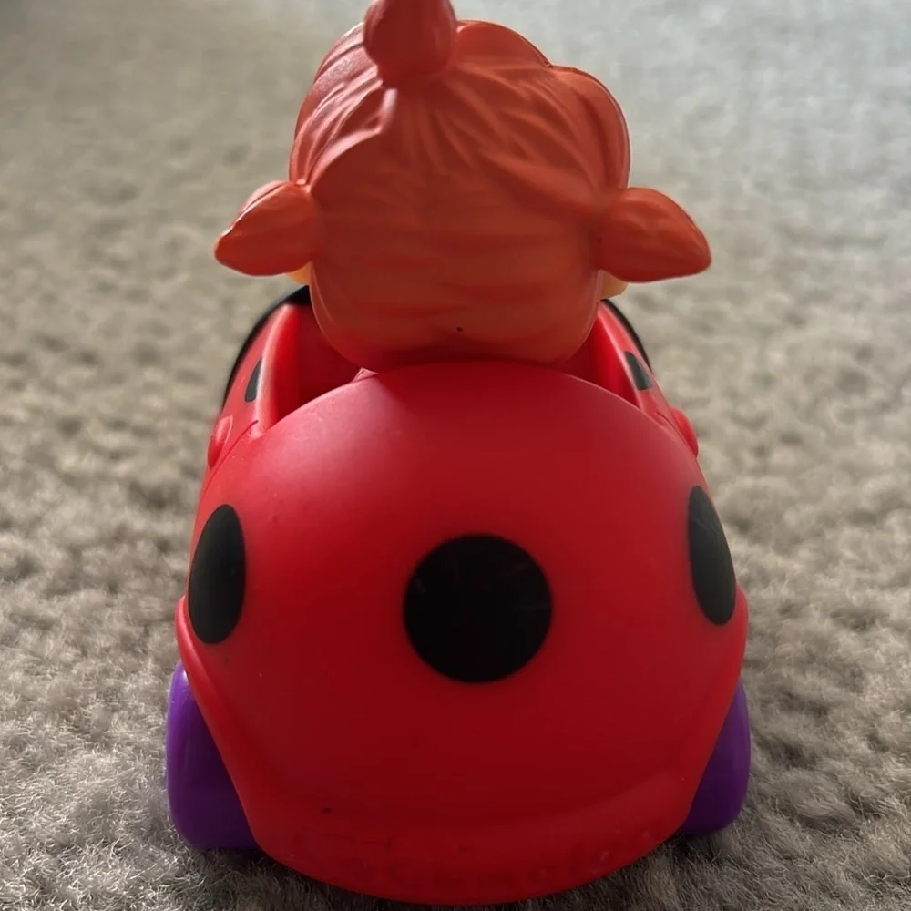CoComelon YoYo Ladybug and JJ Mini Vehicle - Features Built-inToy Car